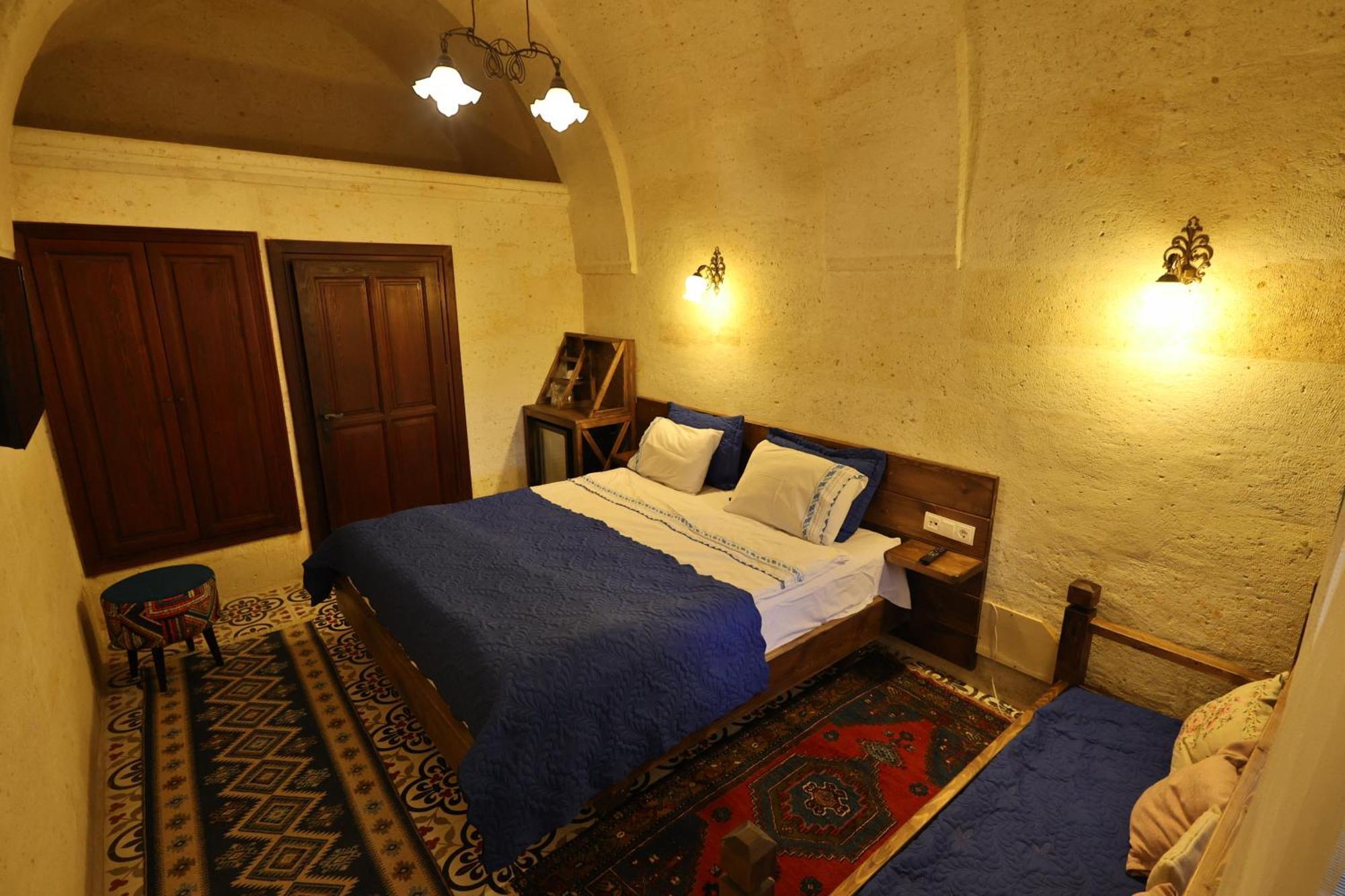 Demisos Caves Hotel Ürgüp Exterior photo