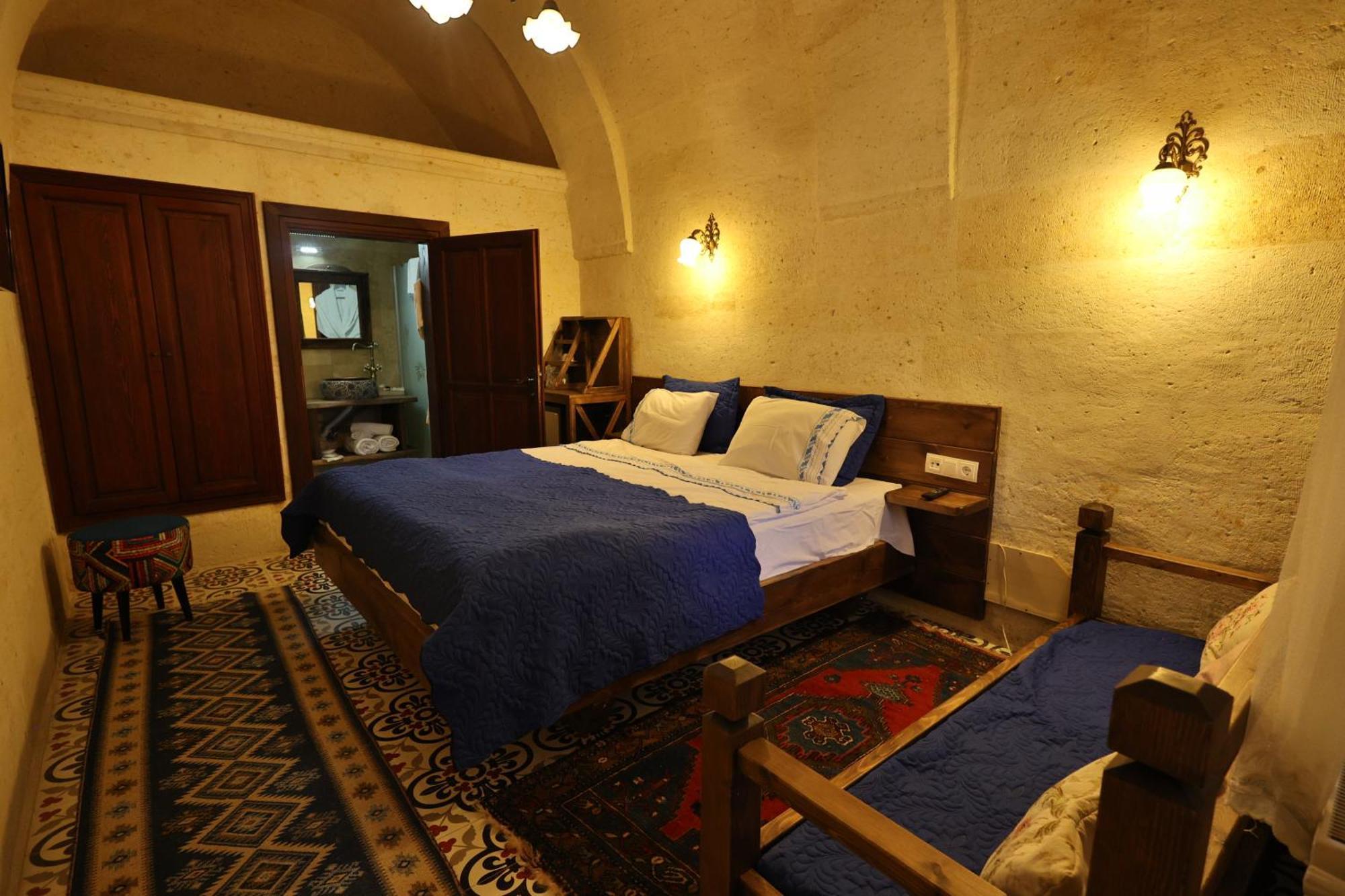 Demisos Caves Hotel Ürgüp Exterior photo